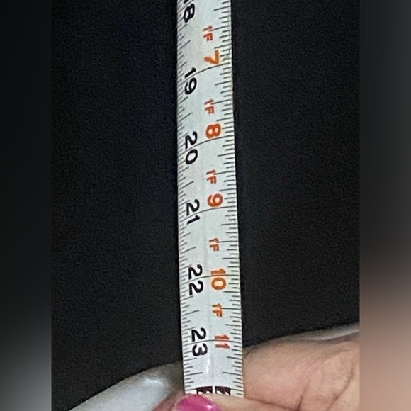 Chanel skirt in pre loved very good condition size 44 - Picture 6 of 10